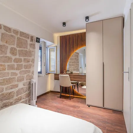 Stunning In Rab With Wifi Vakantiehuis *